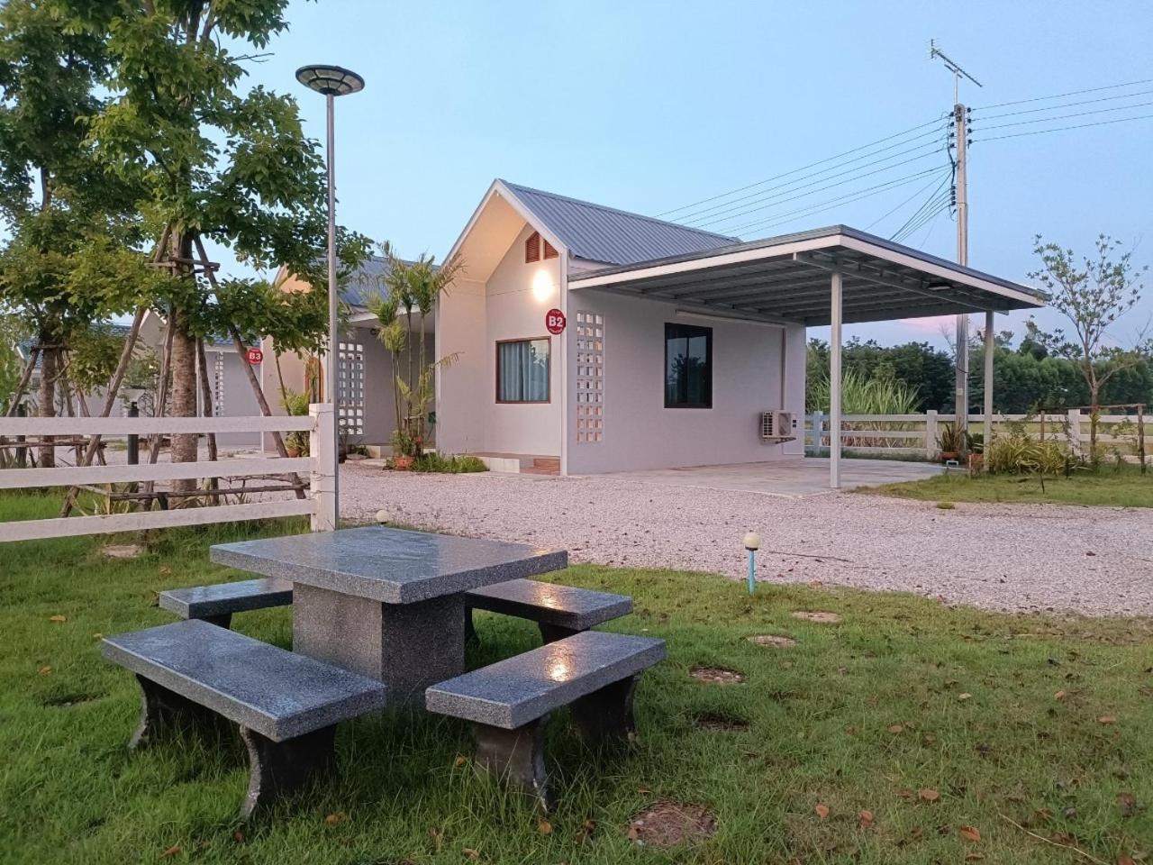 Numhom Resort Ban Nong Chum Saeng Exteriér fotografie