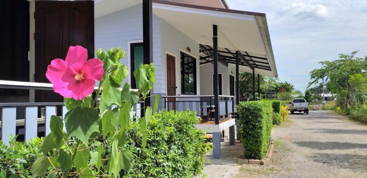 Numhom Resort Ban Nong Chum Saeng Exteriér fotografie